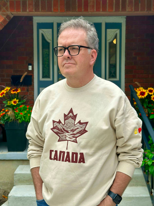 RUGGED CANADA Crewneck Sweatshirt
